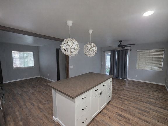 3rd image of 157 Meheu Cir