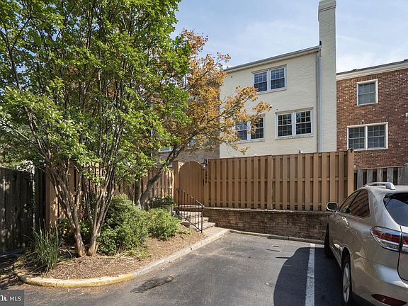 2nd image of 3848 University Dr