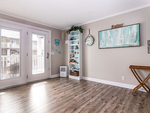 5th image of 29 Beaufort St #1-F