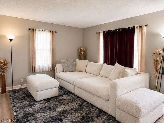 5th image of 1294 Inman St