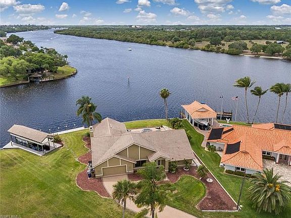 2nd image of 13896 River Forest Dr