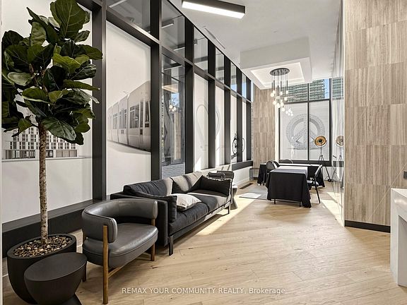 4th image of 35 Parliament St #2504