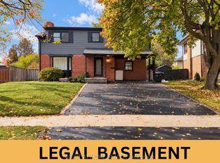 9 Crestview Ave, Brampton, ON L6W 2R7
