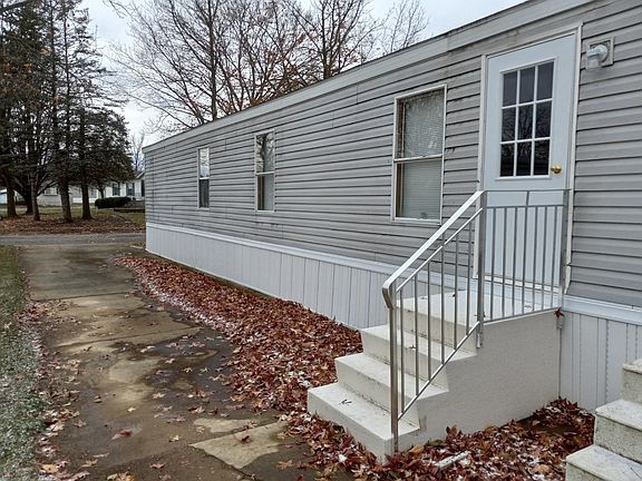 2nd image of 33 Terrace Dr #33