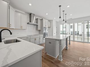 3217 Drift St, Charlotte, NC 28278