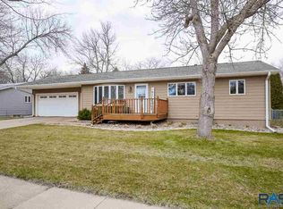 5808 W 36th St, Sioux Falls, SD 57106