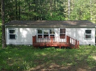 6155 Cedar Ln, Maple Falls, WA 98266