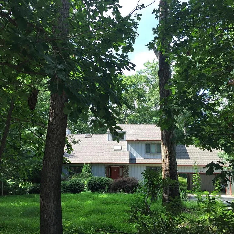 35 Shady Lane Dr photo 1