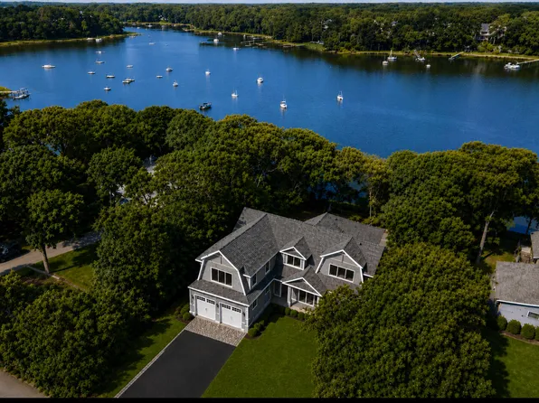 640 Poponessett Road, Cotuit, MA 02635