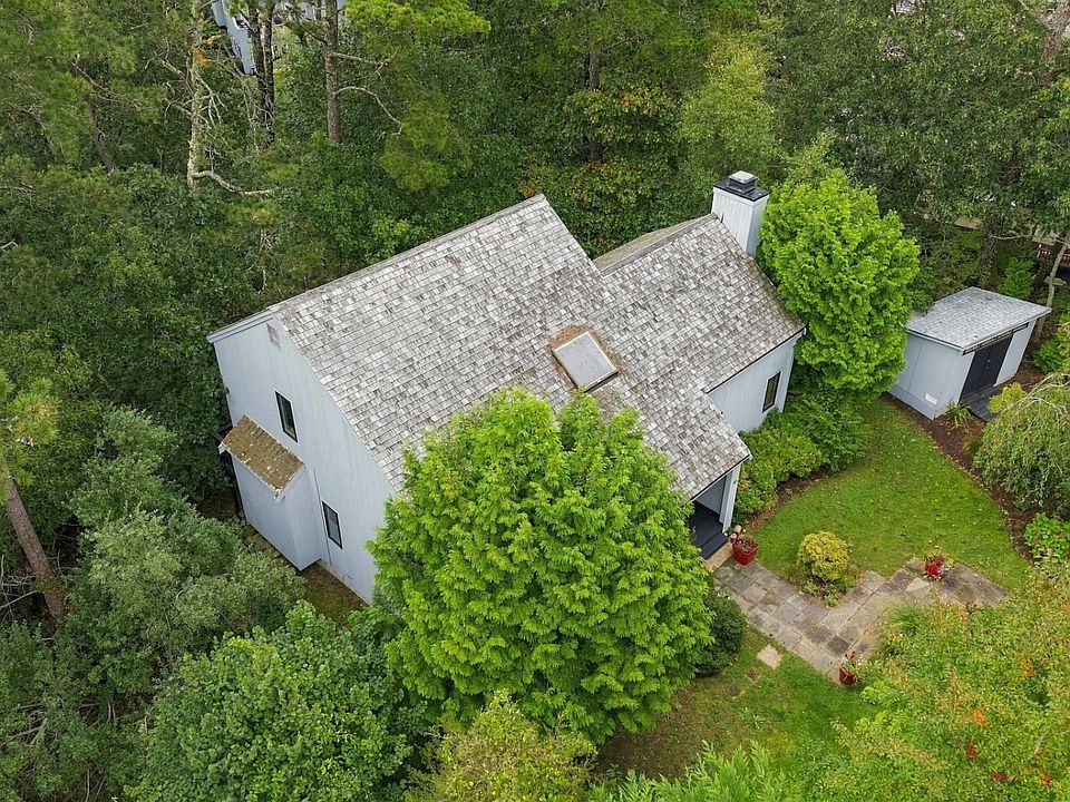 1st image of 10 Ploughshare Ln
