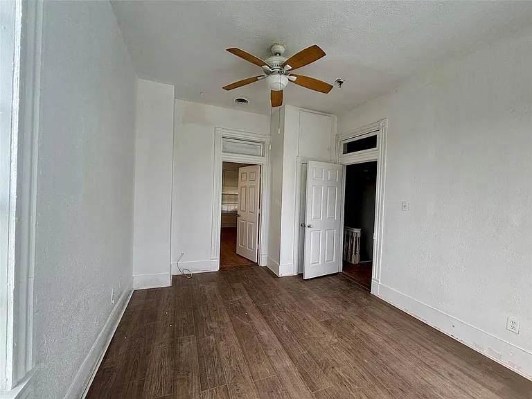 3410 Sealy St — Photo 18