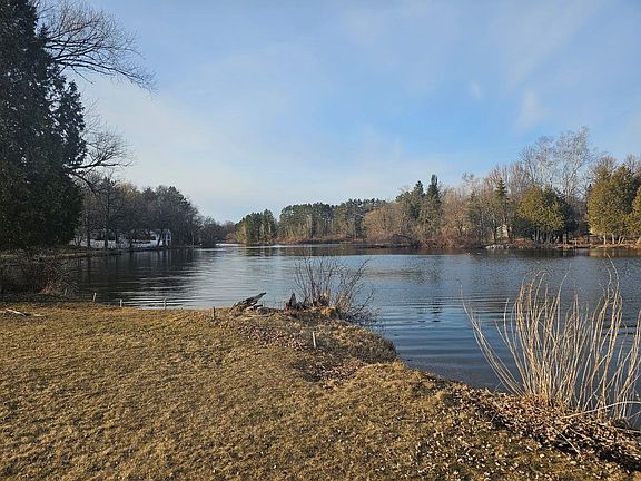 2nd image of 120 Rohrer St