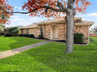2242 Carmel Dr, Carrollton, TX 75006