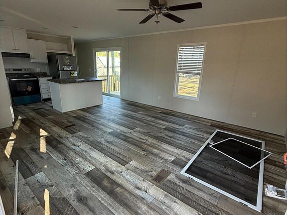 3rd image of 259 Gravel Rd