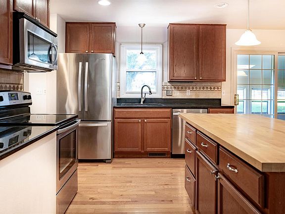 5th image of 24428 Rolling Oak Dr