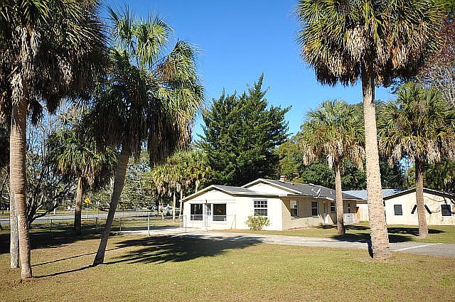1st image of 707 N Young Blvd