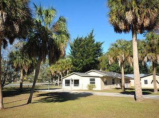 707 N Young Blvd, Chiefland, FL 32626