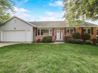 913 Peregrine Trl, Oregon, WI 53575