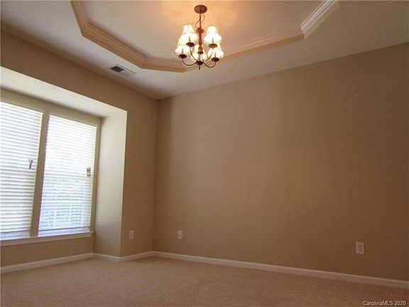 2nd image of 129 S Arcadian Way