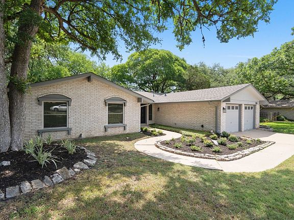 2nd image of 11651 River Oaks Trl
