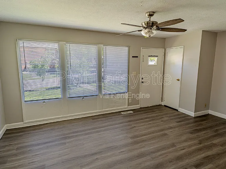 3302 Longlois Dr — Photo 3