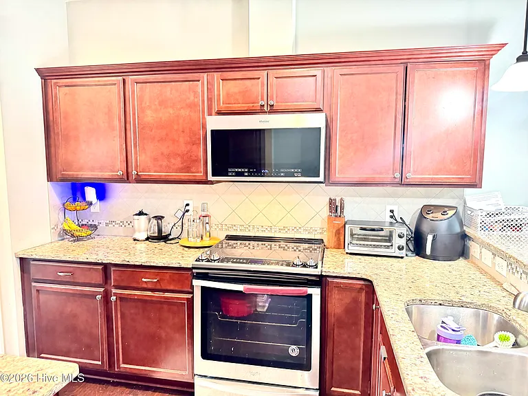 1807 Fox Den Way #6 — Photo 9