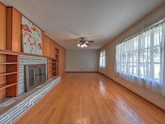 4th image of 3403 W Walnut St