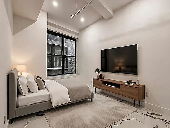 3rd image of 248 W 35th St #405