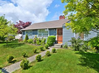 654 SW 139th St, Burien, WA 98166