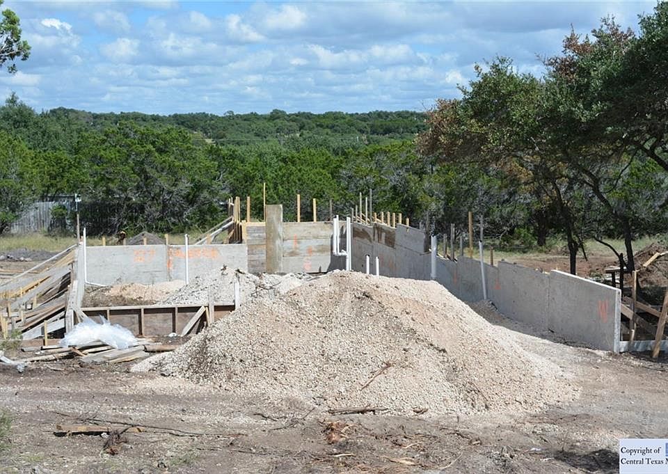 2nd image of 327 Caveside Dr