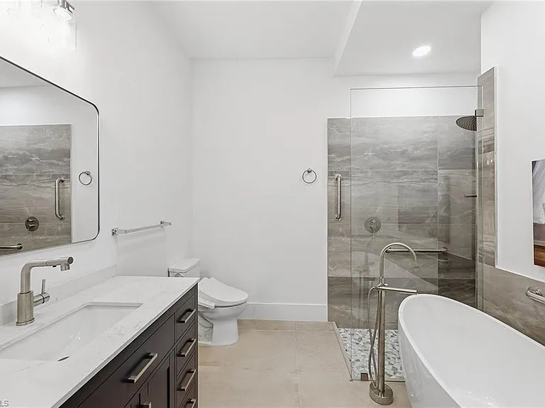 1232 Royal Palm Dr — Photo 27
