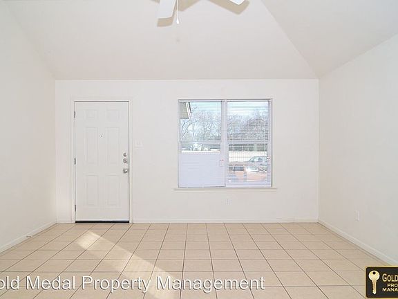 2nd image of 601A Gilmer St