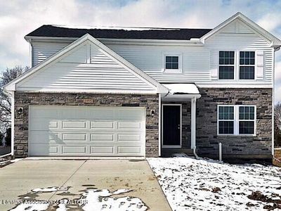 1055 Summerfield Lane St, Saint Johns, MI, 48879