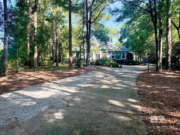 203 N Circle Dr, Fairhope, AL 36532