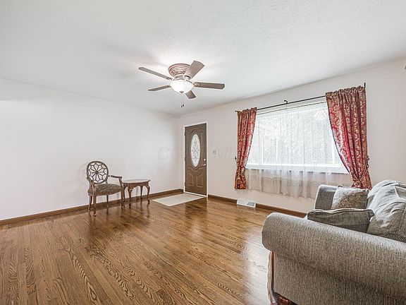 5th image of 2438 Warrensburg Rd