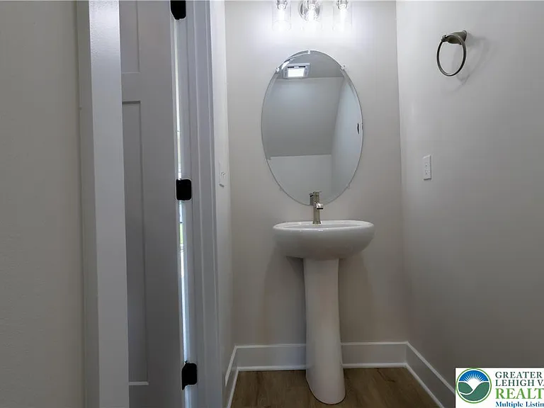 1411 Greenview Dr #12 — Photo 12