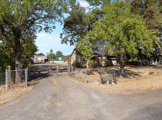 6607 Pinehurst St, Central Pt, OR 97502