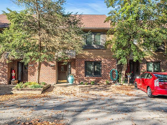 3rd image of 2209 Westview Dr