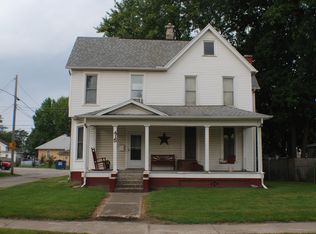 415 N Main St, Paris, IL 61944