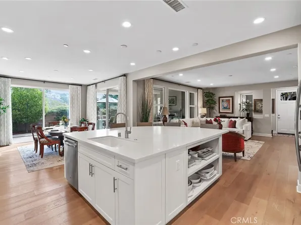 24 Risa St, Mission Viejo, CA 92694