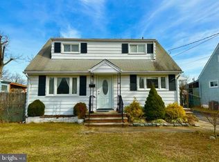 266 Sunset Ave, Old Bridge, NJ 08857