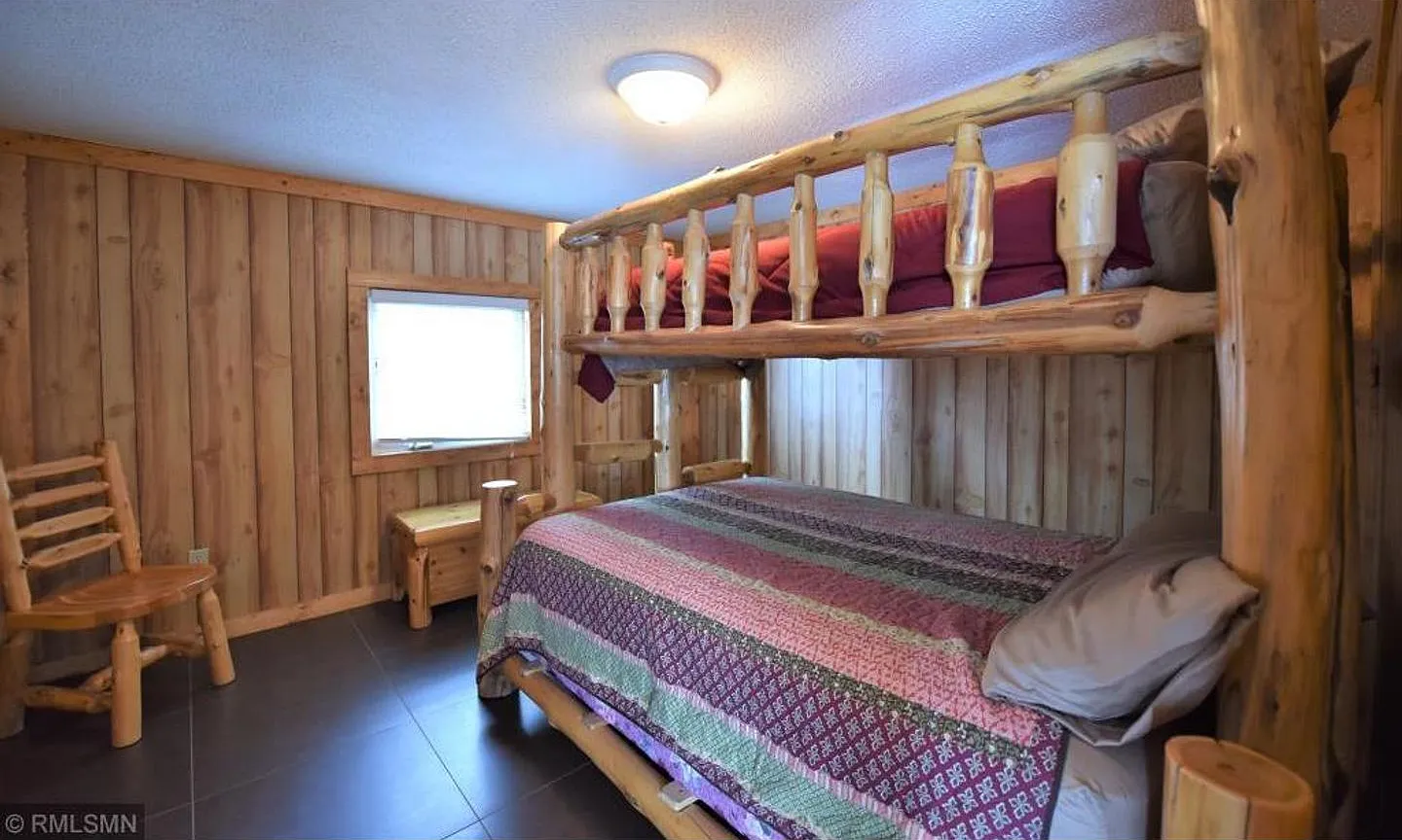 2 Bedrooms, 1 Bathroom Furnished Cabin in Brainerd, MN on Wise Lake — Photo 3