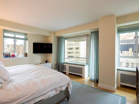 5th image of 200 E 66th St APT B901