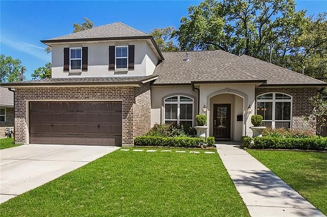 1st image of 721 Ashlawn Dr