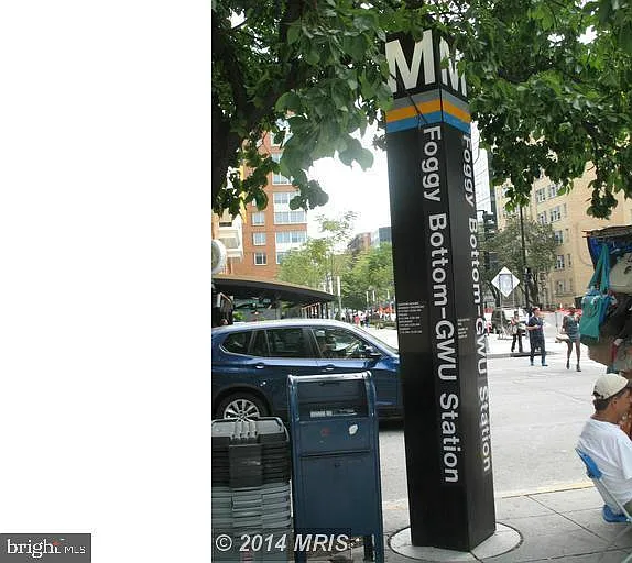 955 26th St NW #202 — Photo 21