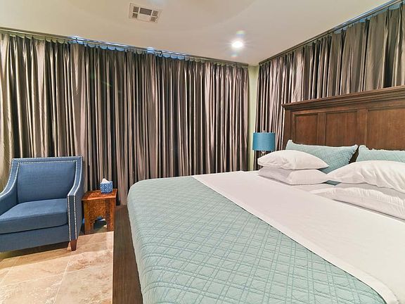 Master Bedroom Cal King Bed