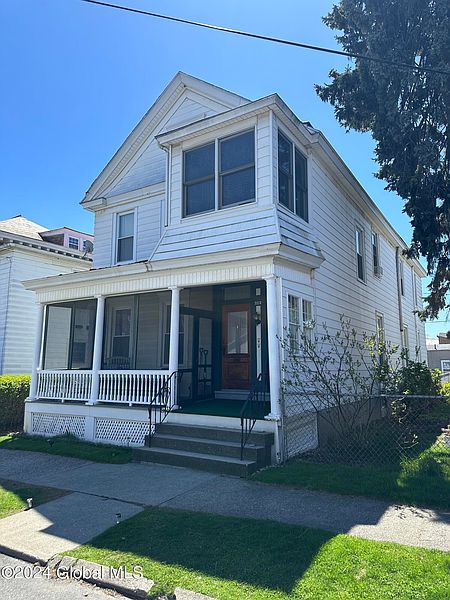2nd image of 312 7th Street