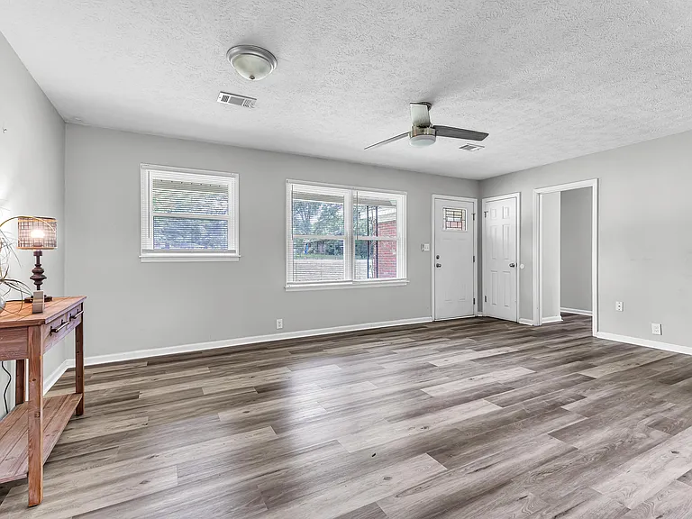 1134 Wright St — Photo 16