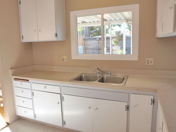 4th image of 5721 Camber Dr