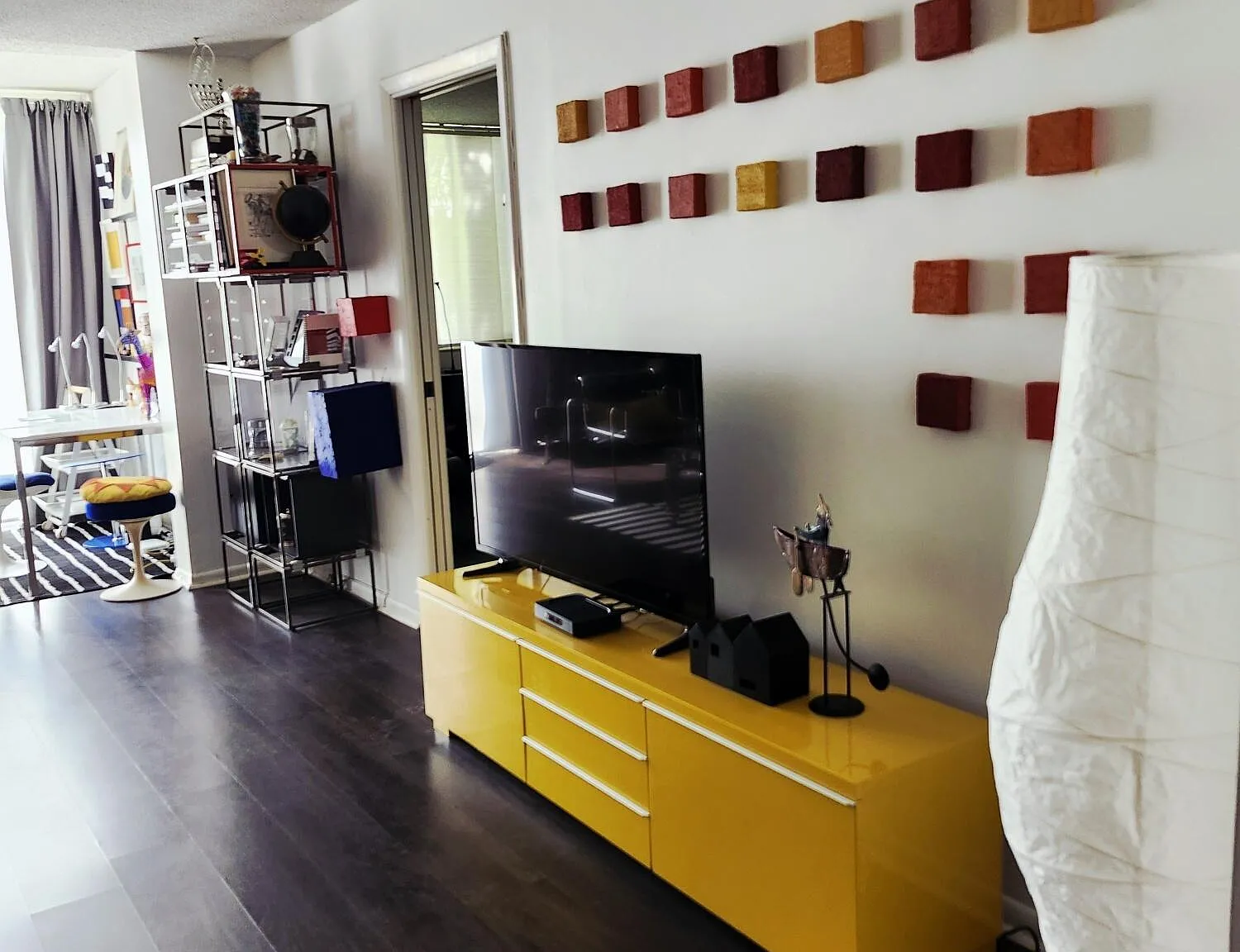 2 bed, 2.0 bath, 1005 sqft, $2,300 — Photo 3